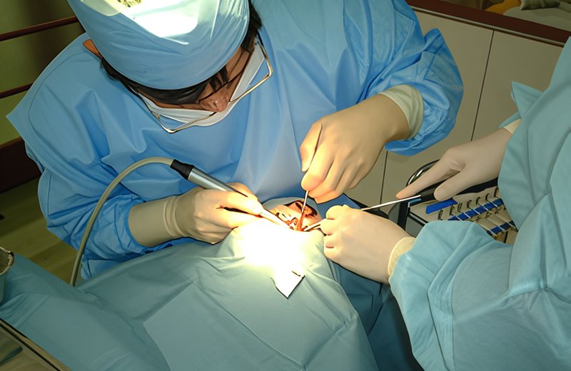 最新素材と技術で自然な見た目と優れた機能を実現する審美治療