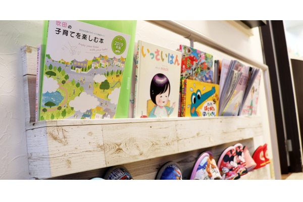 医院外観・院長