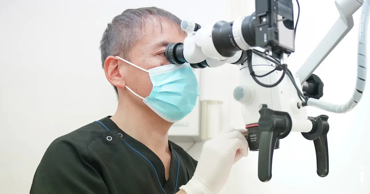 細部まで確認しながらの治療