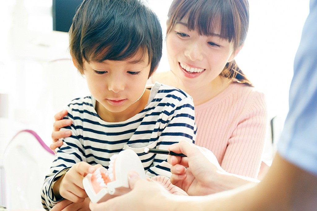 お子様のむし歯が気になる方、何度もむし歯をくり返してしまう場合には、早めの相談が安心につながります。