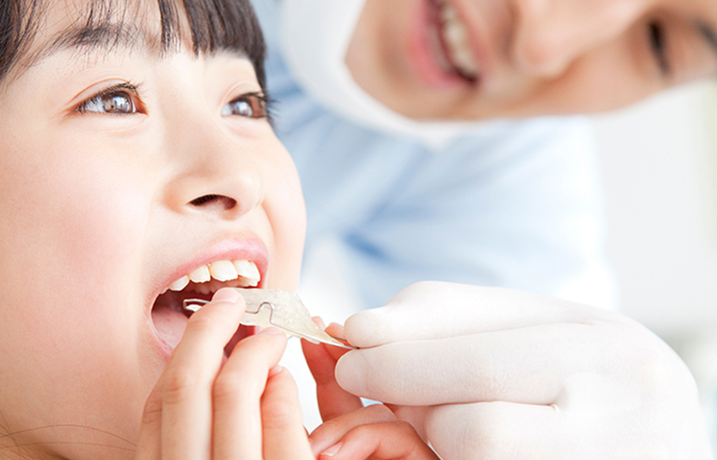 世界実績1,700万人超の矯正システムで機能性と審美性を両立