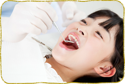 お子様が歯科医院に対する恐怖心を和らげられるよう、段階的なステップを重ねることを大切にしています