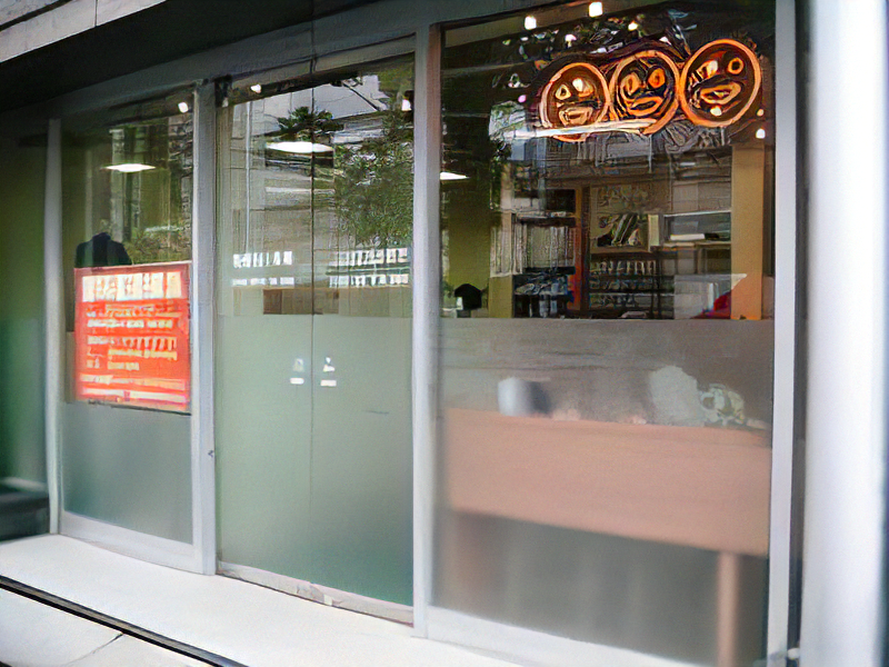 【横浜駅より徒歩5分】平日・土曜21時まで診療。チャイルドコーナー完備で家族で通える「歯科医院横浜」