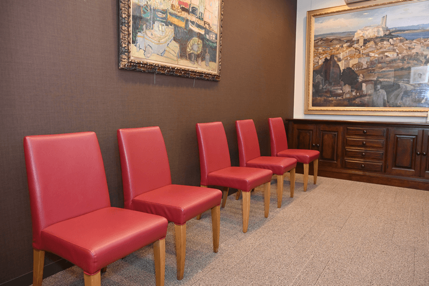 【JR鹿児島本線 博多駅から徒歩1分】高精度な設備により精密な診断を行い患者様にとって最適な治療をご提案するC.Aデンタルクリニック