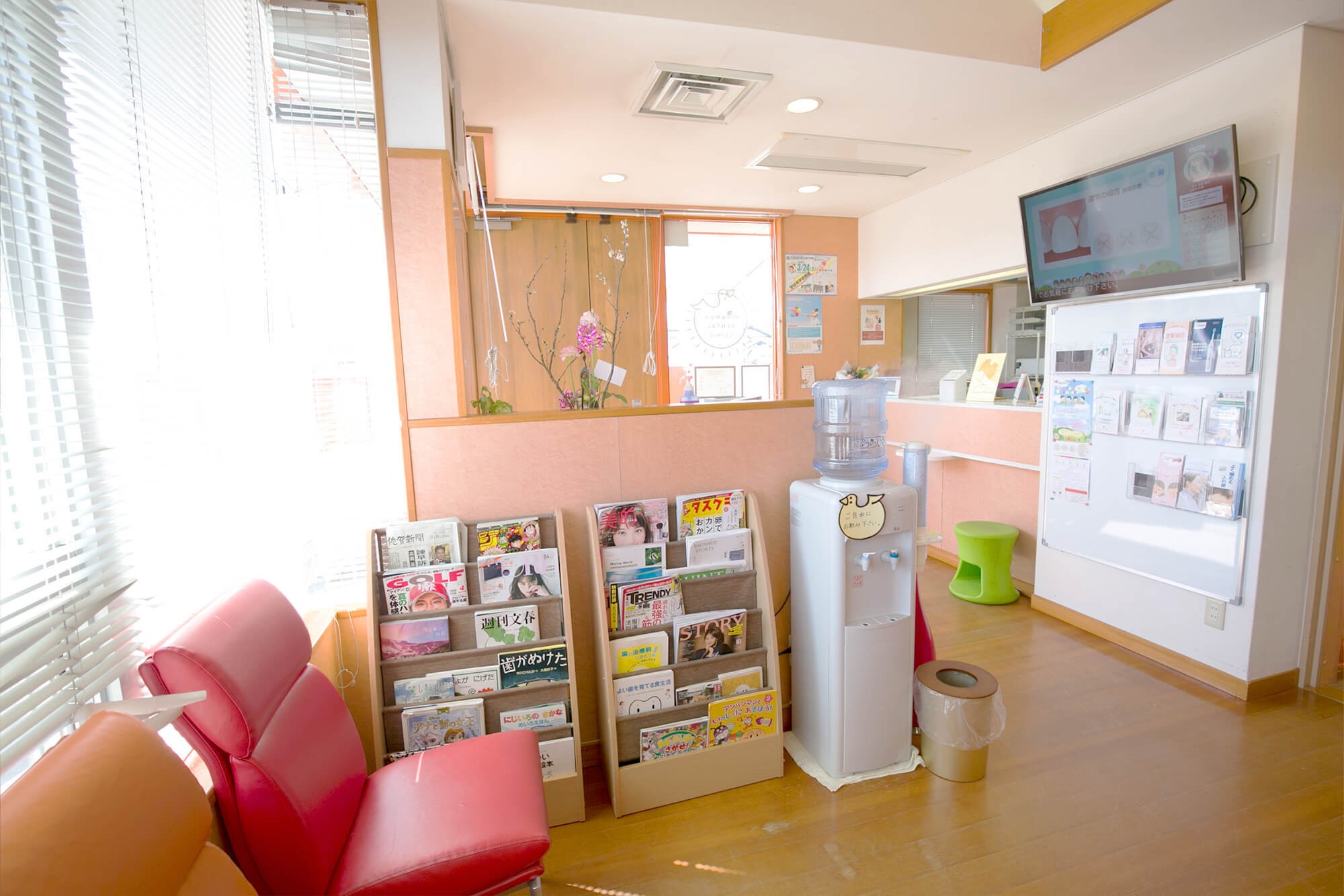 【肥前鹿島駅 車で6分】幅広い診療と院内環境づくりに取り組むひだまり歯科