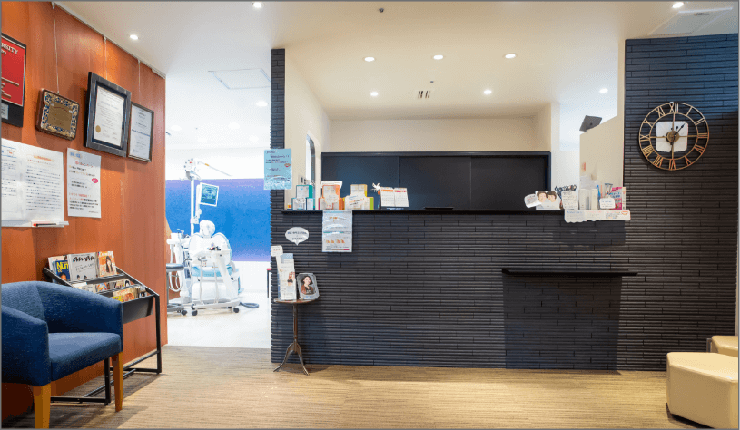 【池田駅東出口(南側)より徒歩1分】【日曜診療あり】麻酔科医が在籍する痛みを徹底的に抑えた治療を・やすらぎの街デンタルクリニック