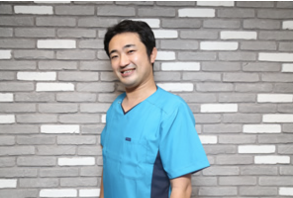 院長の松村 英朗(まつむら ひであき)