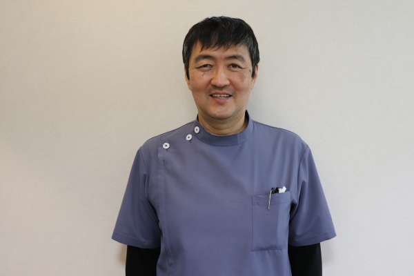 医院外観・院長