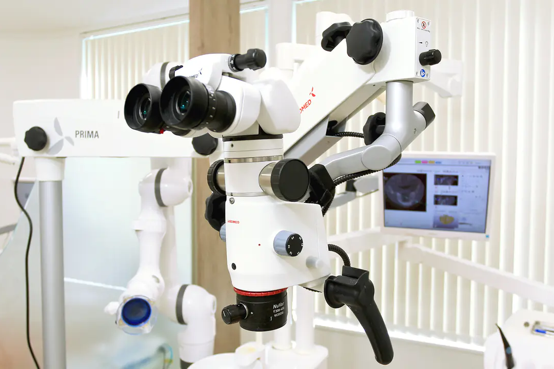 自然な見た目とフィット感を追求した、丁寧な審美歯科治療