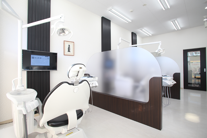 ①受付②待合室③診療室