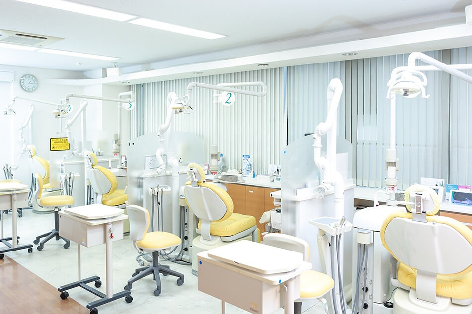 【白山駅 徒歩8分】歯周病専門医が在籍し通いやすい環境を整えた長谷川歯科