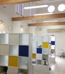 ①外観②診療室③診療室