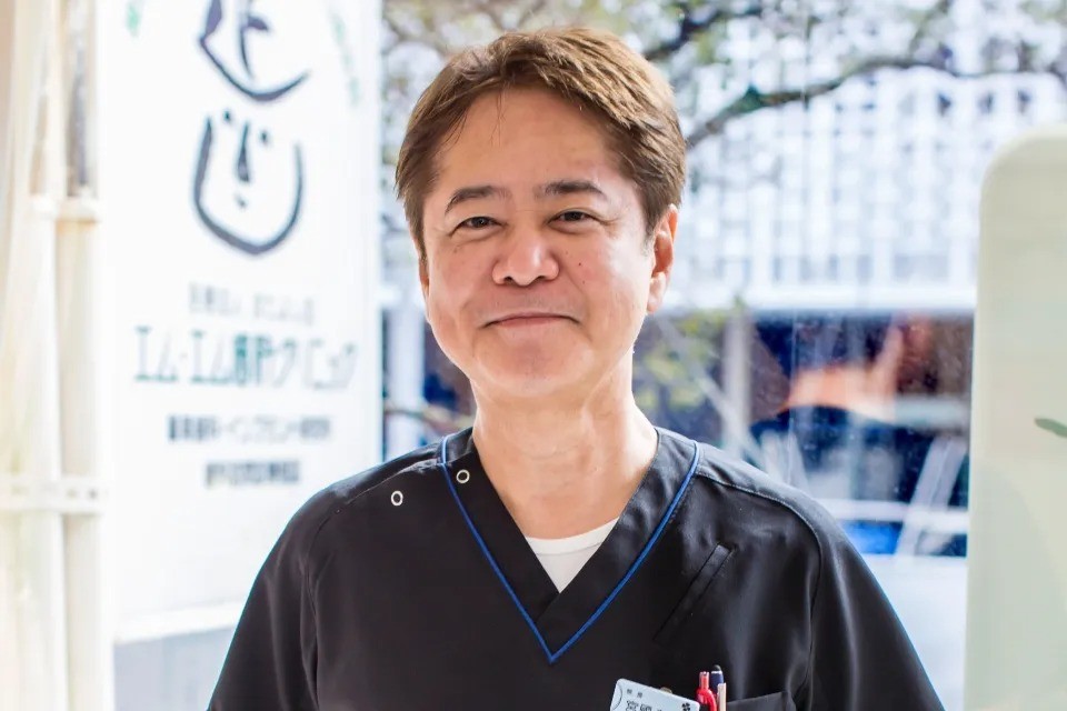 お口の健康を守ることが日々の活力や前向きな気持ちにつながると考え、安心して通える歯科医療の提供を理念の中心に据えています。