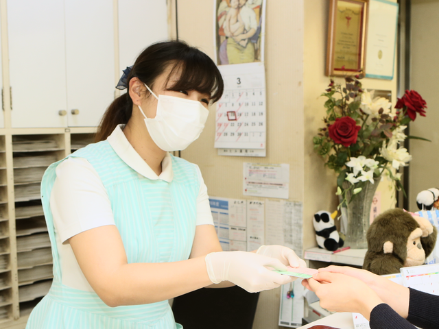 ①外観②受付③診療台