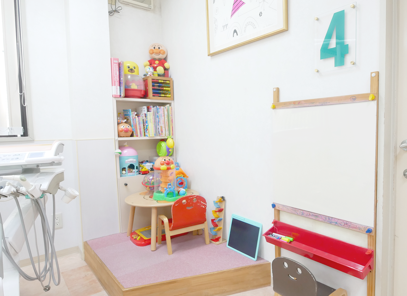 【六番町駅徒歩1分・駐車場7台完備】歯科口腔外科の経験豊富な院長による精密治療のないとう歯科