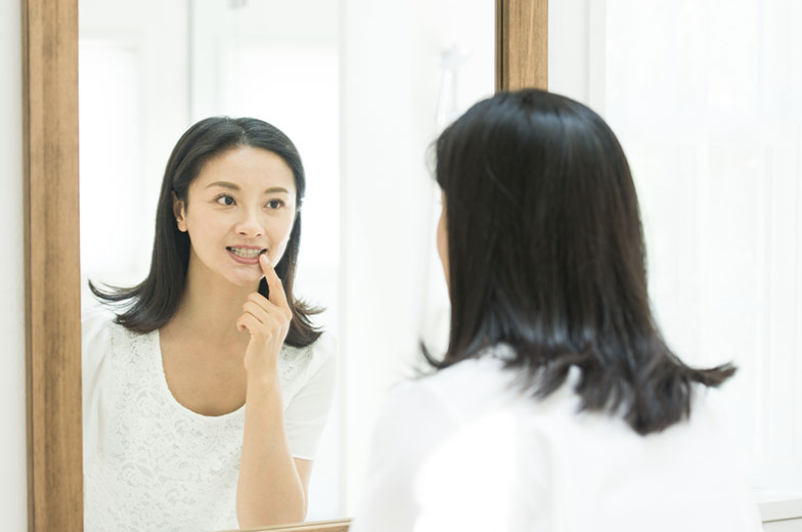 歯をできるだけ抜かず、長く健康に保つことを目指し、患者様に合った治療方法を提案しています