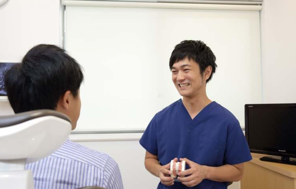 プロフェッショナルな初期治療と再生療法による長期的な口腔健康の維持