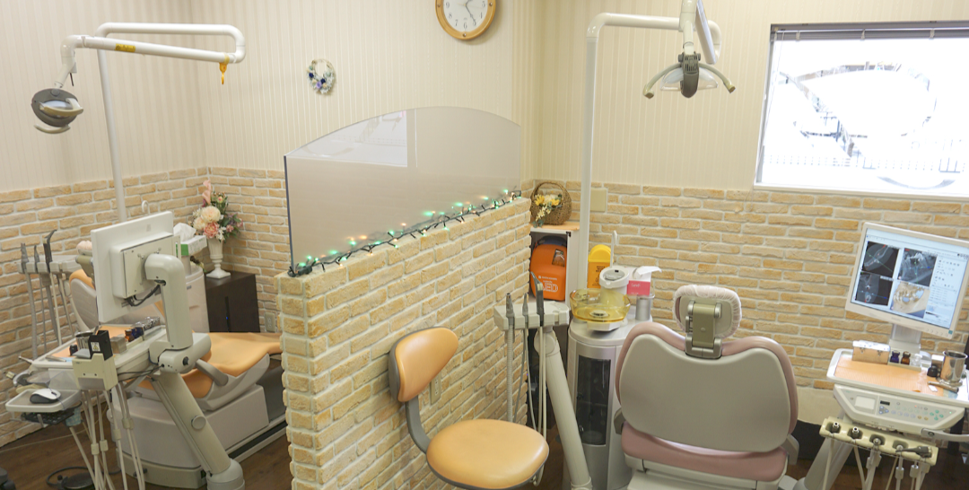 【東白楽駅から徒歩1分】【東神奈川駅から徒歩7分】歯科口腔外科の専門性を兼ね備えた
アットホームな福島歯科クリニック