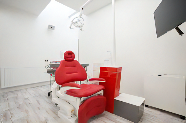 インプラント治療を提供