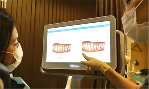 【豊見城南高校前バス停 徒歩1分】地域に寄り添い幅広い診療に対応する モリヤデンタルオフィス