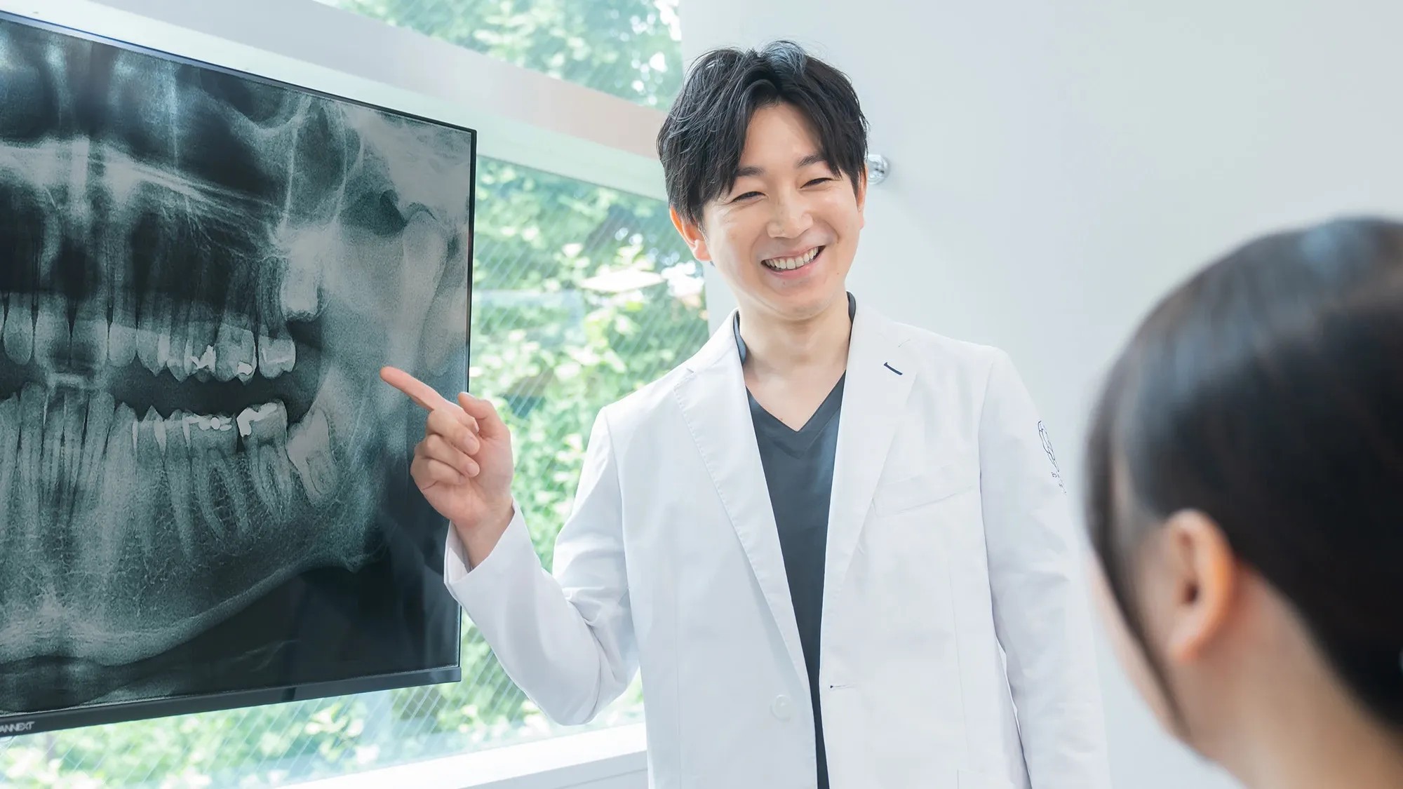 「予防」「審美」「機能回復」を診療の3本柱に掲げ、健やかで美しい毎日を支える歯科医療を目指しています。