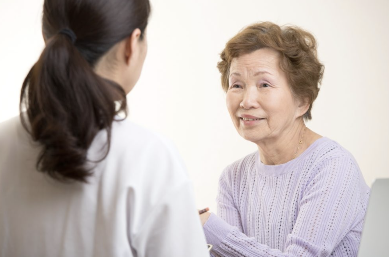 高齢やご病気、怪我などで外出が難しい方を対象に訪問診療を行っています