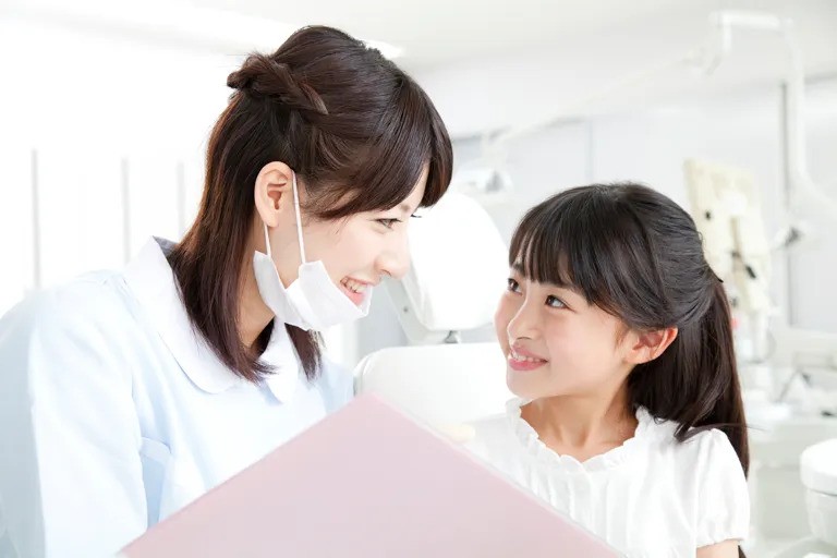①医院入口 ②医院イメージ画像 ③クリーニング