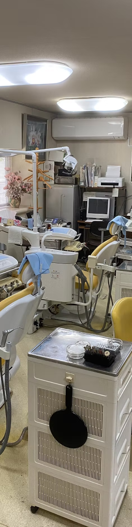 ①外観②駐車場③診療スペース