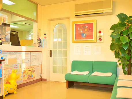 ①医院外観②診療室③待合室