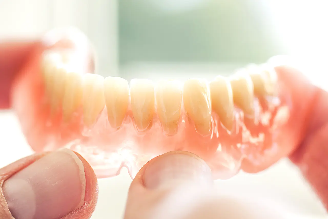 「噛みやすく」「違和感の少ない」仕上がりを目指した入れ歯製作を実施しています。