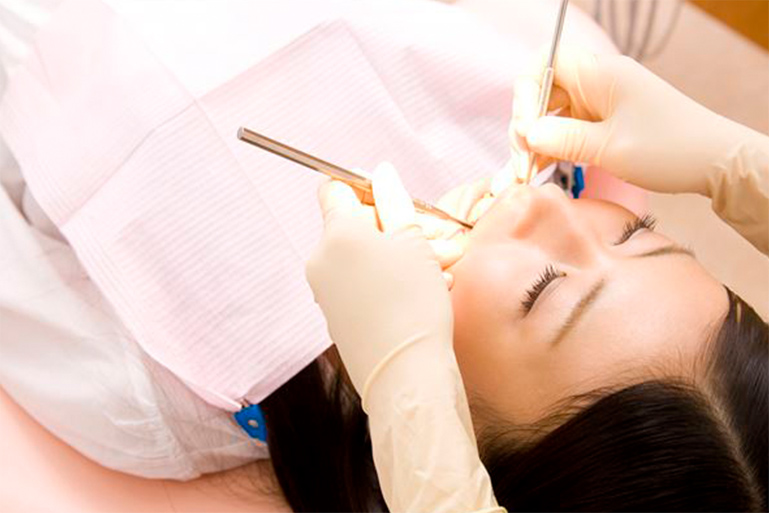 患者様一人ひとりの状態に合わせたクリーニングプランを提案し、無理なく続けられるサポートを行っています