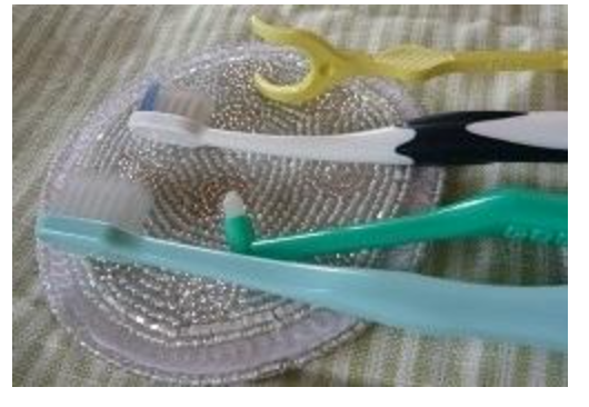 定期的に、口腔状態チェックとクリーニングを受けるようにしましょう