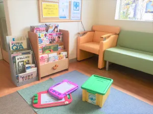 遊び心のあるキッズスペースで、お子様も楽しく通える