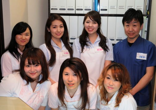 弥生歯科医院のスタッフたち