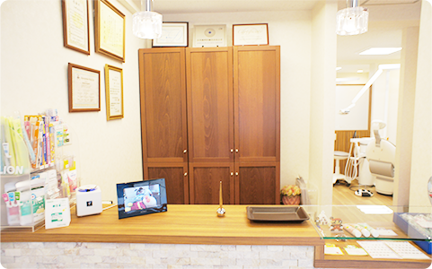 大崎駅から徒歩6分！平日・土日診療のBスマイル歯科