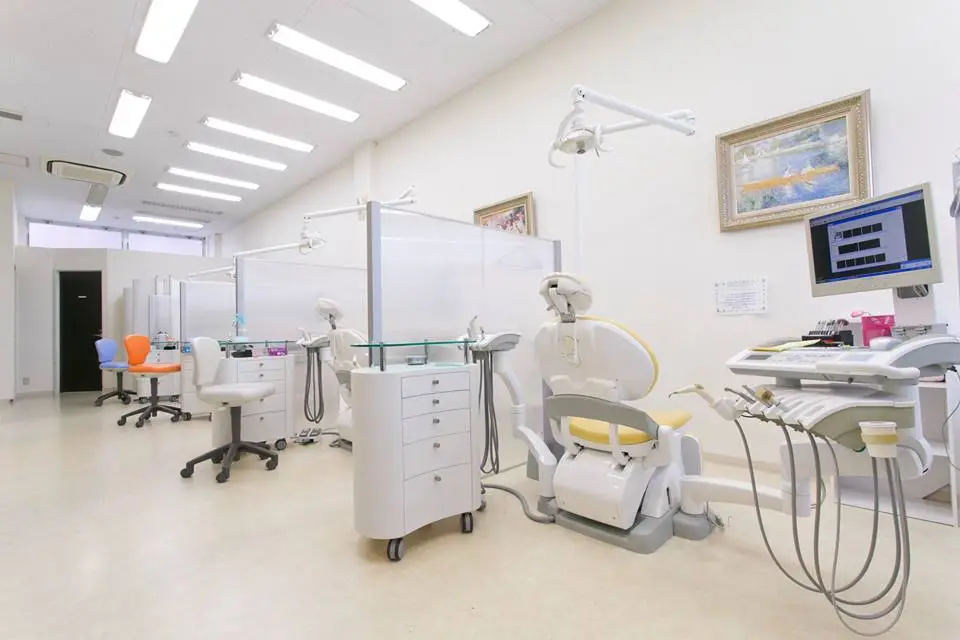 【平塚駅より車で12分】【21時まで診療】患者様の心配に寄り添うくすのき歯科クリニック