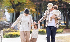 患者様の利益と医療人としての良心を大切にし、誠意と情熱をもって口腔の健康維持に取り組むことを理念としています。