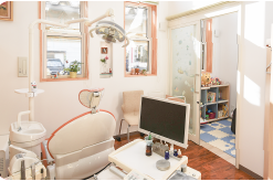 【高田駅から徒歩4分】【平日18時まで診療】幅広い世代に対応する佐藤歯科医院