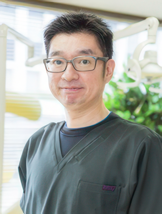院長の松岡伸弥
