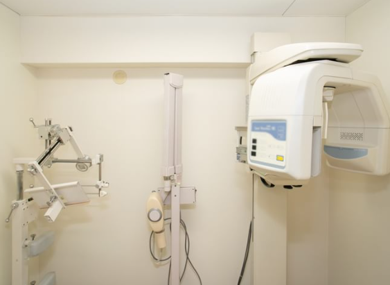 患者様一人ひとりの状態を丁寧に診査し、必要に応じてCTを用いた詳細な検査を行います。