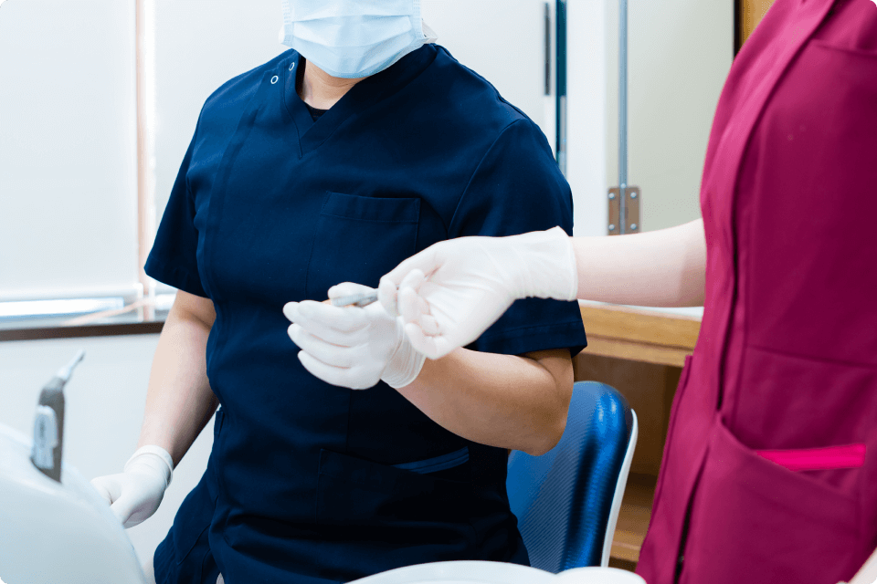 【心斎橋駅 徒歩5分】幅広い診療科目に対応し、患者様一人ひとりの悩みに寄り添う佐古歯科医院