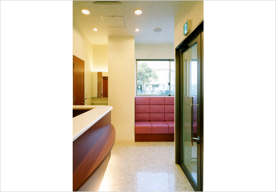 【朝霧駅徒歩8分・駐車場完備】患者様の笑顔を守り続ける地域密着の歯科医院