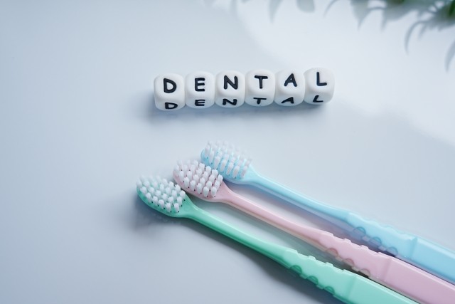 患者様一人ひとりのお口の状態や生活背景に目を向け、それぞれに適した治療方法を提案することを大切にしています。※写真はイメージです。