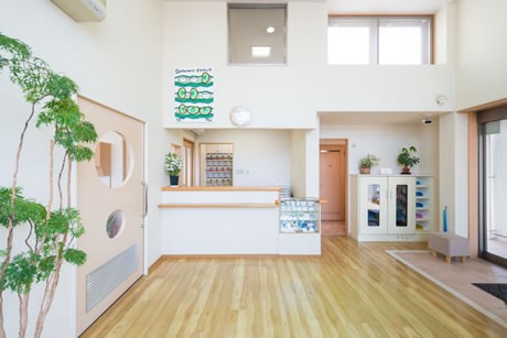 【キッズスペース完備・駐車場完備】世代を問わず安心して通える地域密着型のそらまめ歯科クリニック