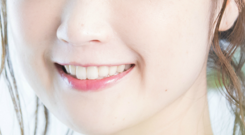 慶歯科医院のインプラント治療で自然な笑顔を取り戻す