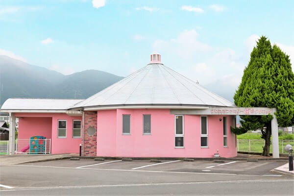 【バリアフリー・キッズスペース完備】うわたきファミリー歯科クリニックが大切にする、やさしさと安心の地域歯科医療