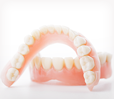 快適で自然な入れ歯をご提案