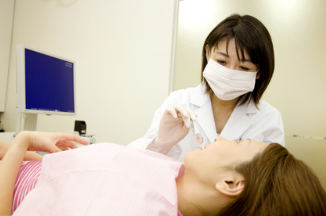 【押上〈スカイツリー前〉駅から徒歩1分】【アメリカ大使館推薦登録歯科医院】日米の歯科技術を融合した高度な治療を提供するイズミ歯科