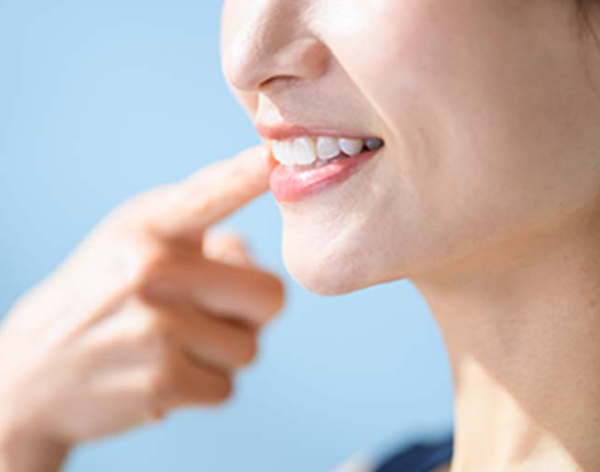 天然の歯をできるだけ長く保持することは、全身の健康にも寄与します