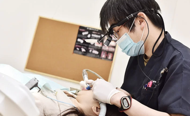 インプラント治療の様子